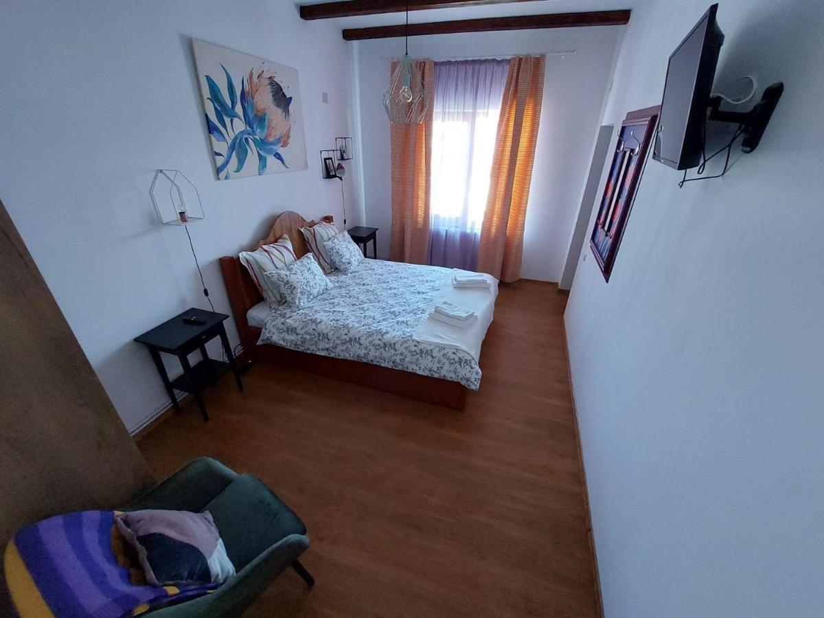 Pensiunea Vera Rîşnov Exteriör bild