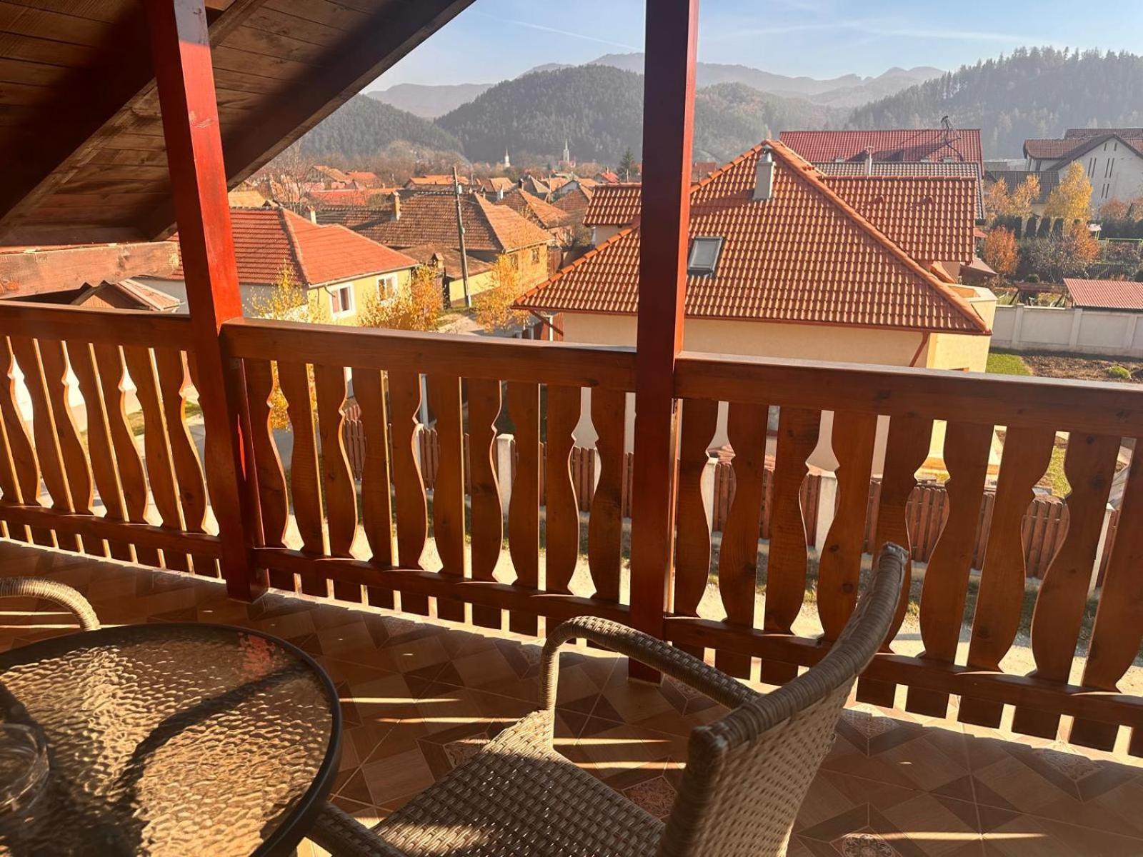 Pensiunea Vera Rîşnov Exteriör bild